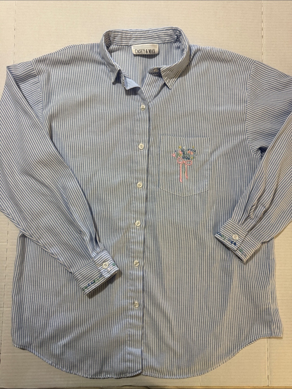 Vintage 90s Cottagecore Embroidered Light Blue Pinstripe Button-Down Shirt 244